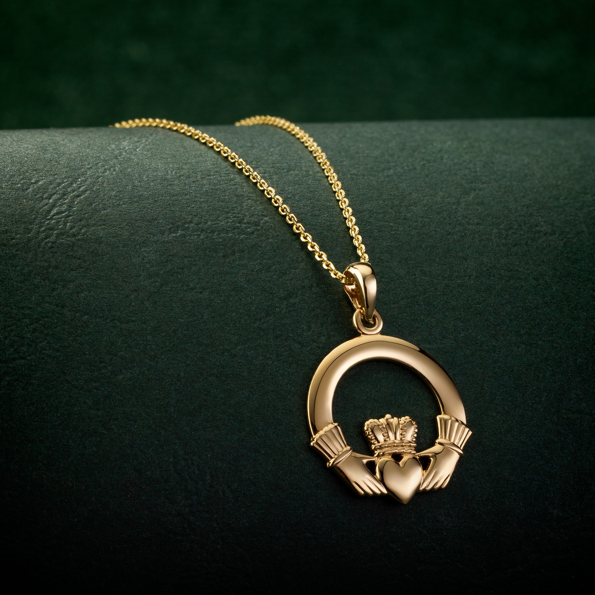 Claddagh cheap gold necklace