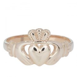 ladies claddagh ring in 9K yellow gold