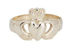 Mens Claddagh ring 9K yellow gold