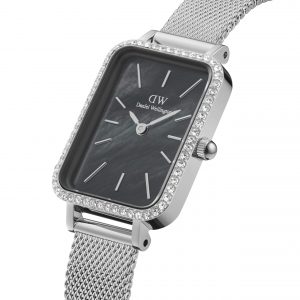 DW00100667_Quadro-Lumine-Bezel_Mesh_Silver_MoP_Black_CloseUp_Angle1-scaled