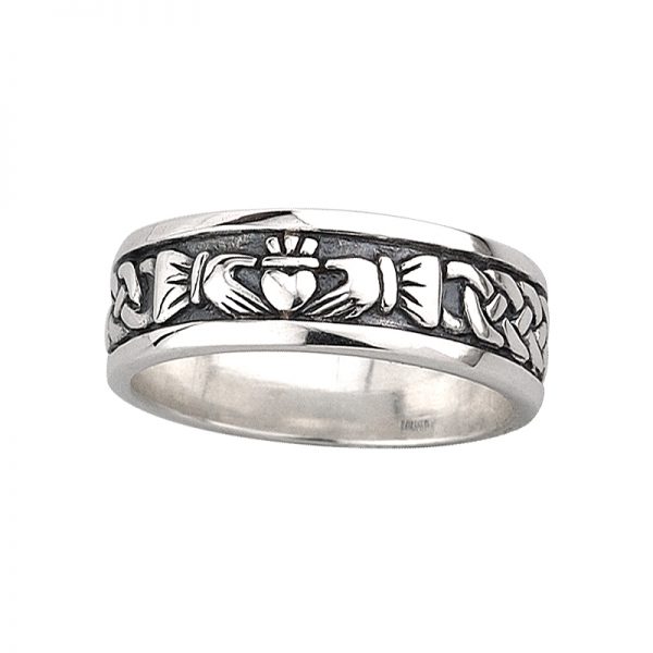 Claddagh ring man top