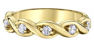 18K Yellow Gold Fancy Twist Diamond Band