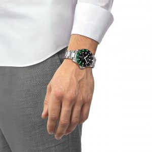 NEW6228253JPG-T120_852_11_051_00_WRIST-4324-NEW-243