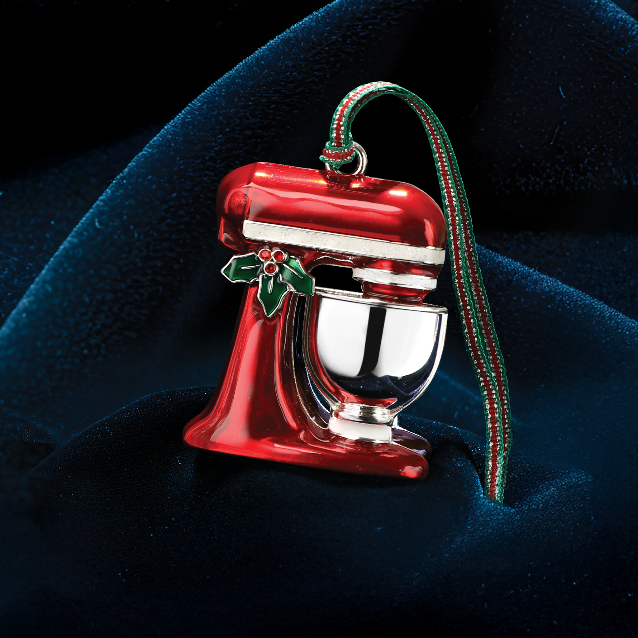 Newbridge Retro Food Mixer Christmas Tree Decoration - Image 2