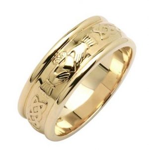 10K Wide Claddagh Wedding Band