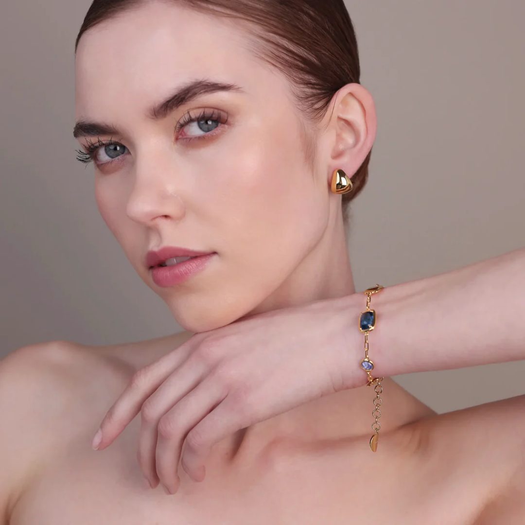 Bronzallure Golden Polished Huggie Earring - Image 2