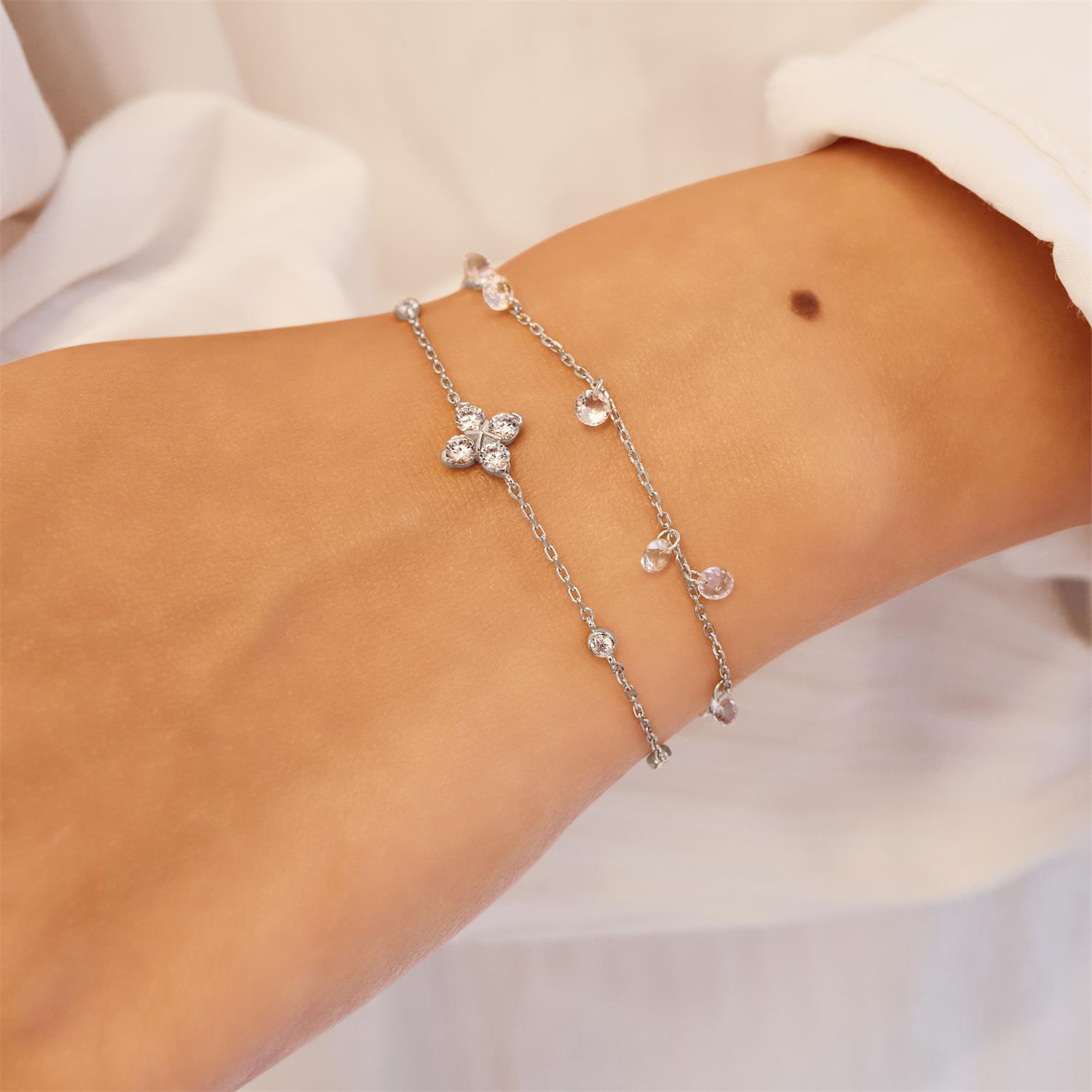 Ania Haie Silver Sparkling Lucky Clover Bracelet - Image 3