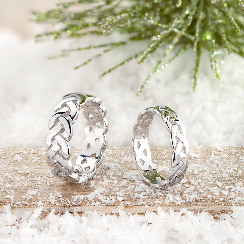 Gents Sterling Silver Celtic Knot Ring - Image 2