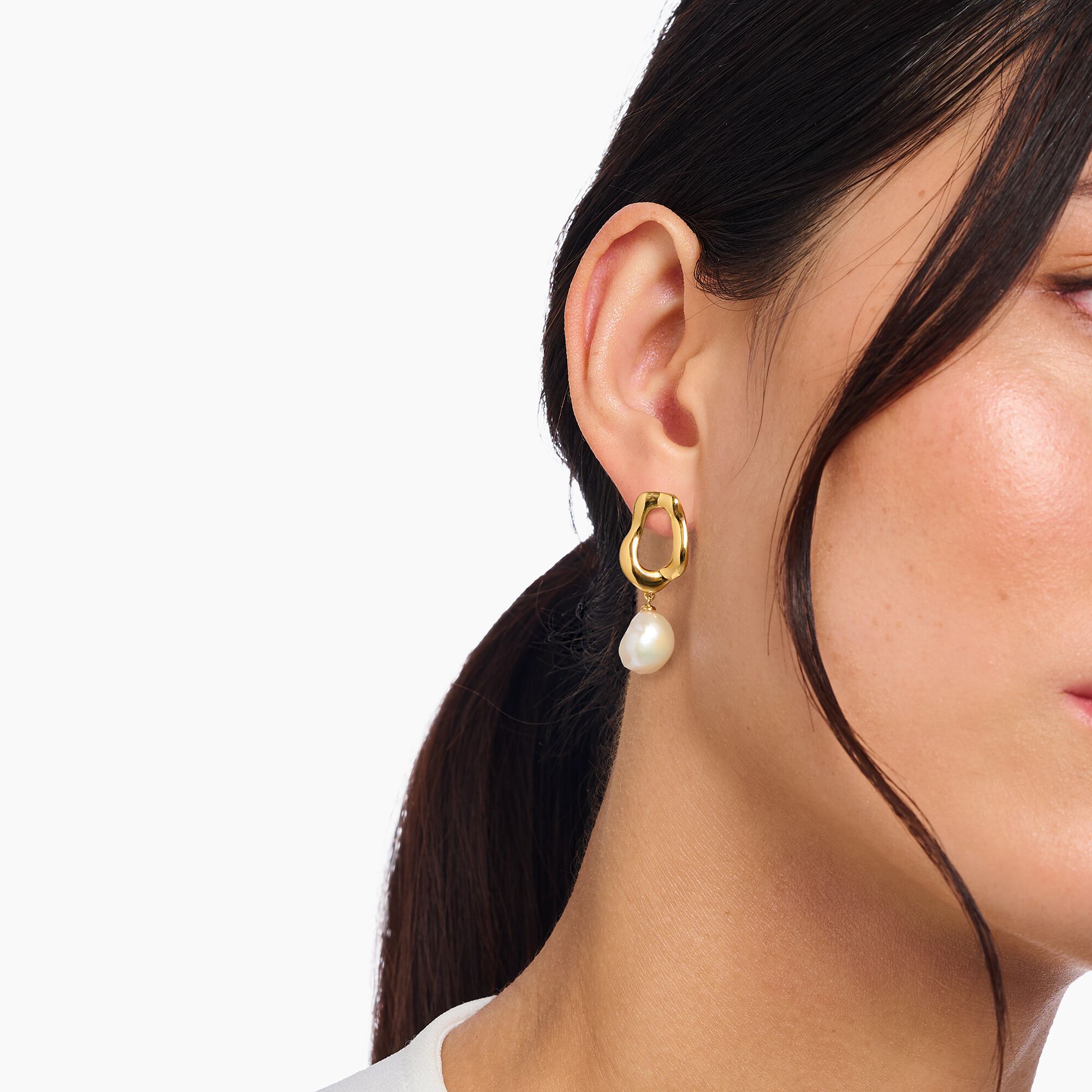 THOMAS SABO Natural Beauty Freshwater Pearl Gold Plated Earrings - Image 3